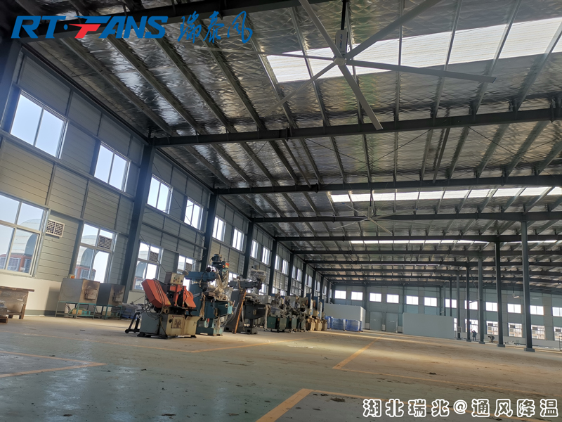 生產(chǎn)車間高大、封閉性差工業(yè)大風(fēng)扇幫你解決