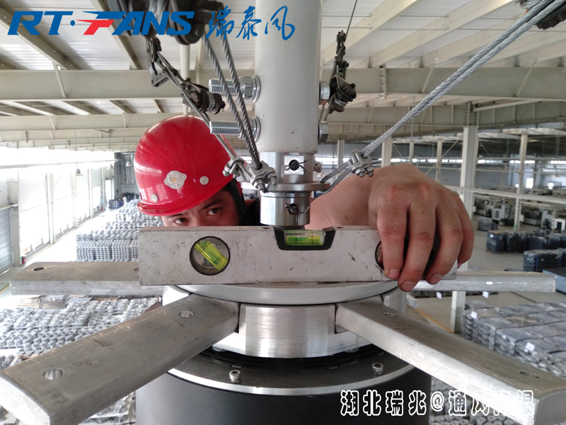 7.3米大型節(jié)能風(fēng)扇是廠房車(chē)間通風(fēng)降溫的節(jié)能設(shè)備
